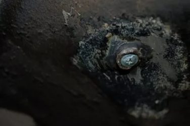 Чем заделать дырку в топливном баке?