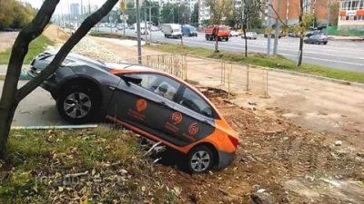 Что будет если разбить каршеринговую машину?