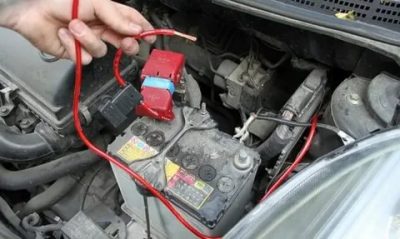 Как подключить клеммы к аккумулятору автомобиля?
