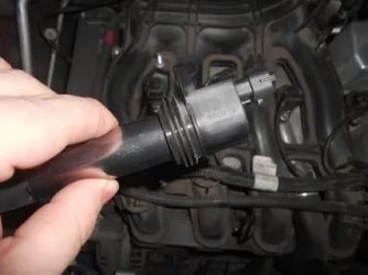 Как поменять катушку зажигания на приоре?