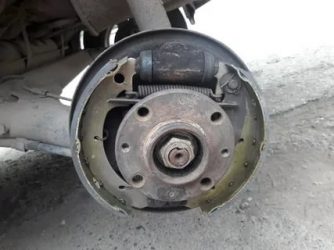 Как поменять задние колодки на приоре?