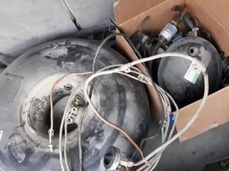 Как снять газовое оборудование с машины?