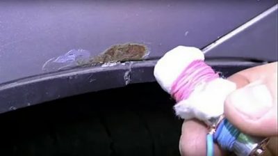 Как убрать пауки на машине своими руками?