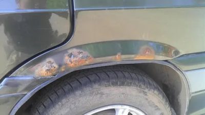 Как убрать ржавчину с крыла авто?
