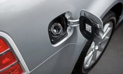 Как убрать воду из бака автомобиля?
