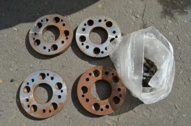 Какая разболтовка колес на газ 31105?