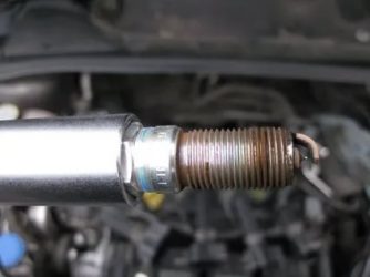 Не откручиваются свечи зажигания форд фокус 2