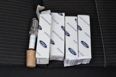 Не откручиваются свечи зажигания форд фокус 2